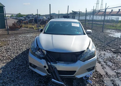 2017 Nissan Altima 3.5 Sl from USA, damaged, VIN 1N4BL3AP8HC166344